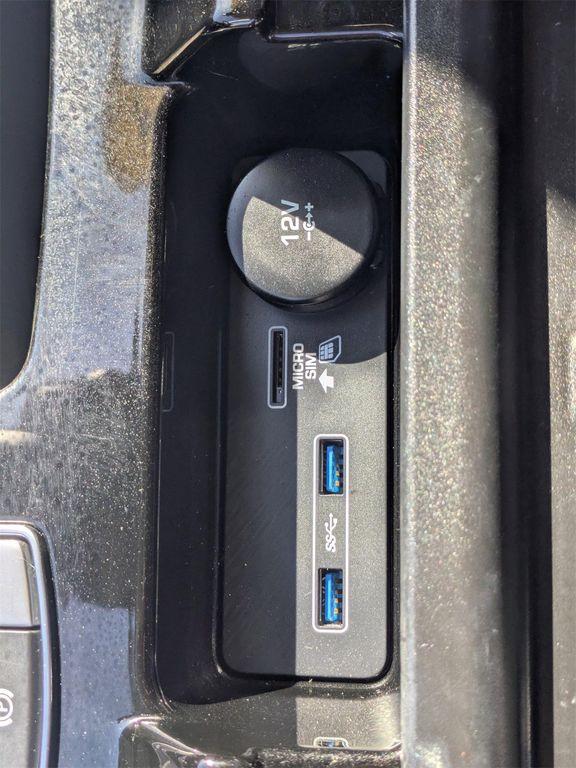 used 2019 Land Rover Discovery car, priced at $17,500