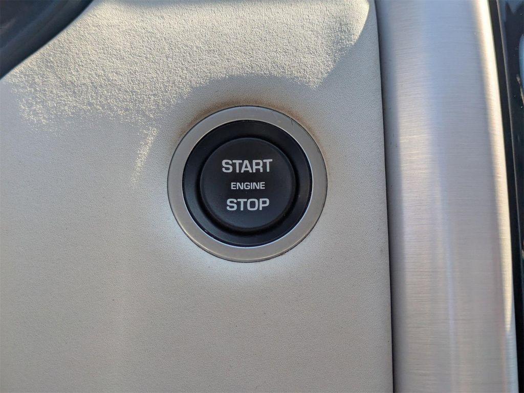 used 2019 Land Rover Discovery car, priced at $17,500