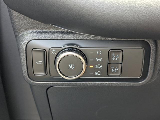 new 2025 Ford Explorer car, priced at $50,390