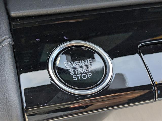 used 2025 Lincoln Navigator car, priced at $101,500