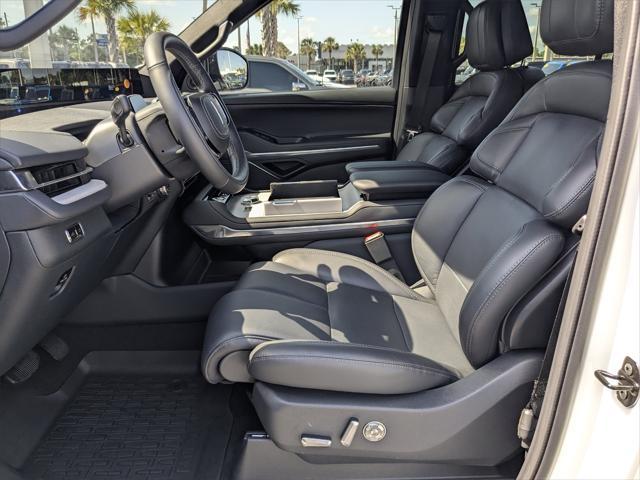 used 2025 Lincoln Navigator car, priced at $101,500