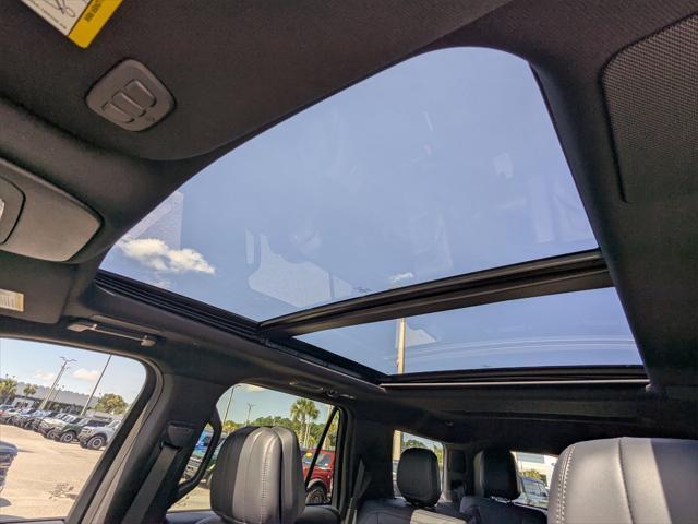 used 2025 Lincoln Navigator car, priced at $101,500