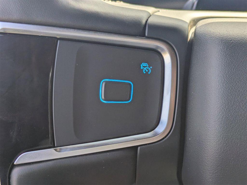 new 2025 Ford Expedition car, priced at $80,025