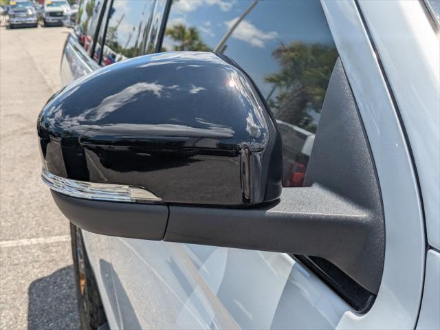 new 2025 Ford Expedition car, priced at $84,265