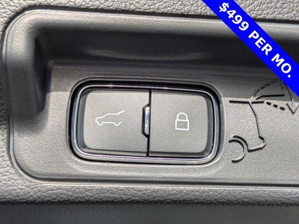 new 2025 Ford Explorer car, priced at $40,975