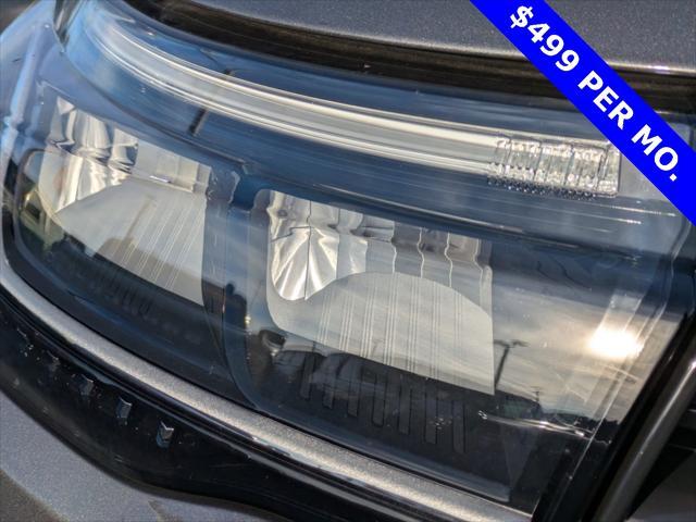 new 2025 Ford Explorer car, priced at $40,975