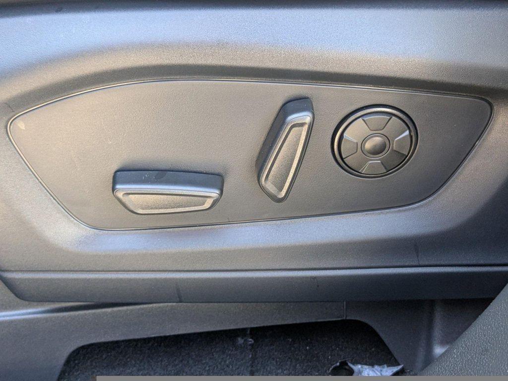 new 2025 Ford Explorer car, priced at $51,440
