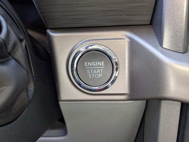 new 2025 Ford F-150 car, priced at $52,275