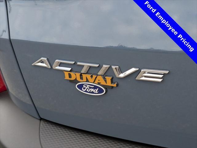 new 2025 Ford Escape car, priced at $29,564