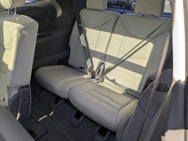 used 2020 Cadillac XT6 car, priced at $29,000