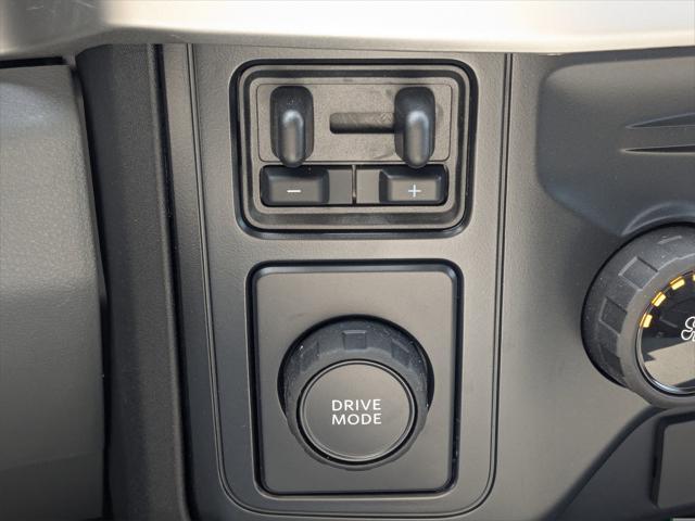 new 2024 Ford F-350 car, priced at $58,460