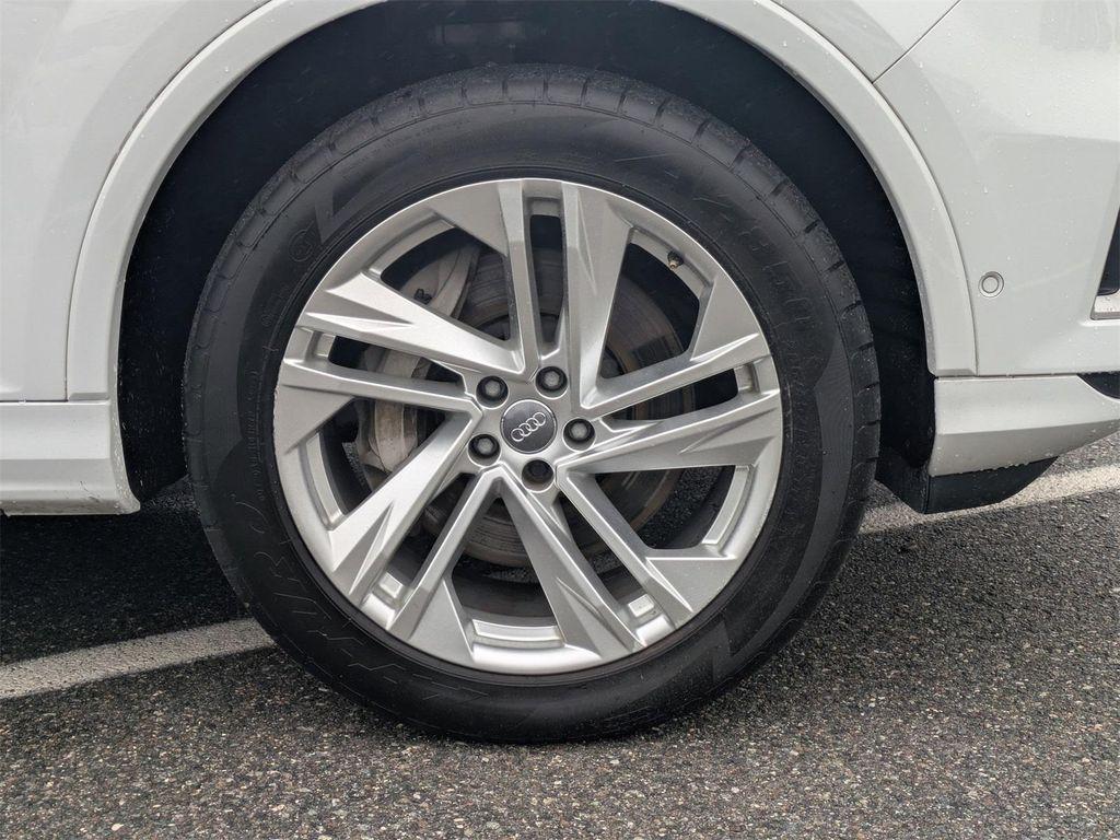 used 2020 Audi Q7 car, priced at $28,000