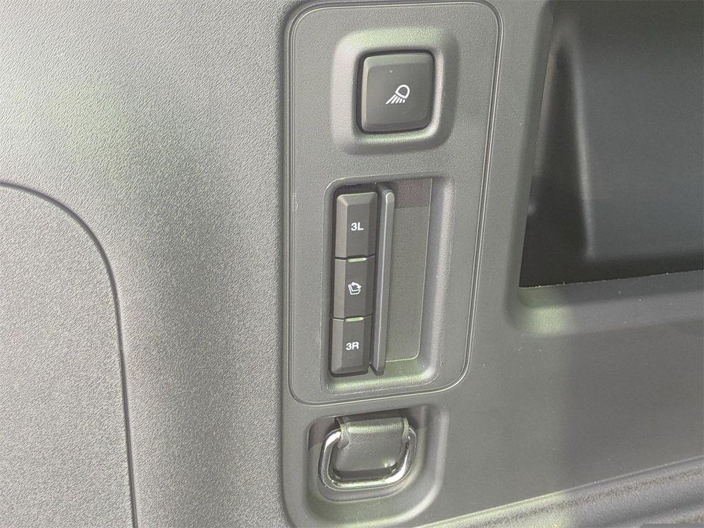 used 2025 Ford Expedition car, priced at $60,606
