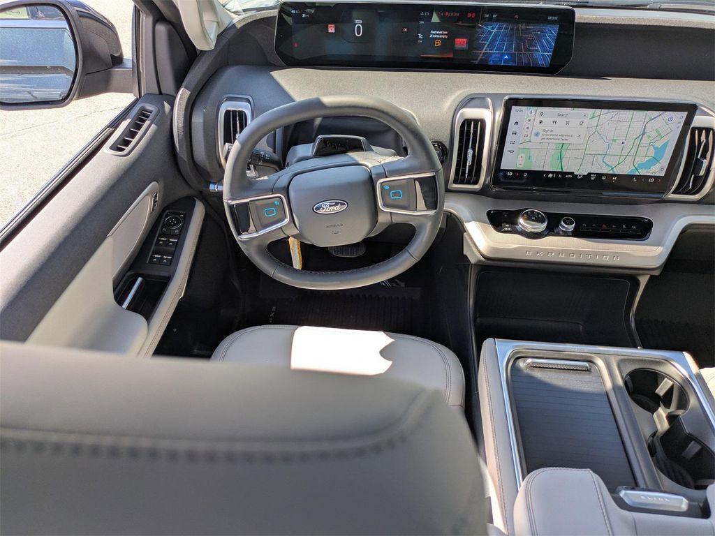 new 2025 Ford Expedition car, priced at $69,385