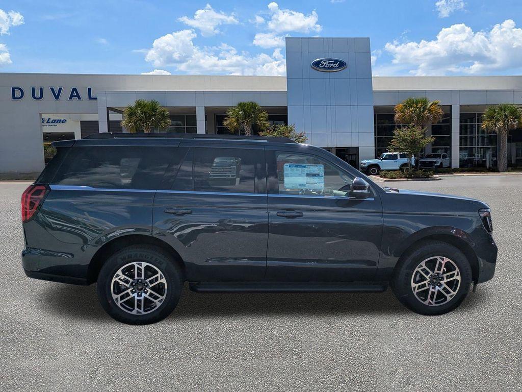 new 2025 Ford Expedition car, priced at $69,385