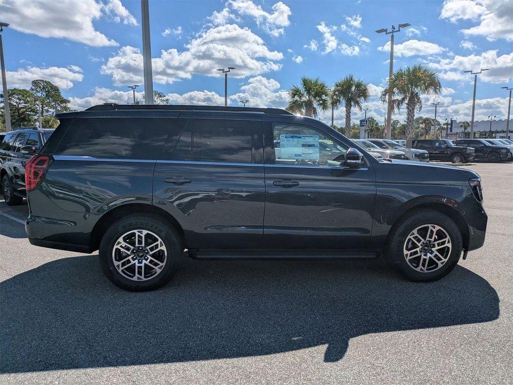 new 2025 Ford Expedition car, priced at $69,385