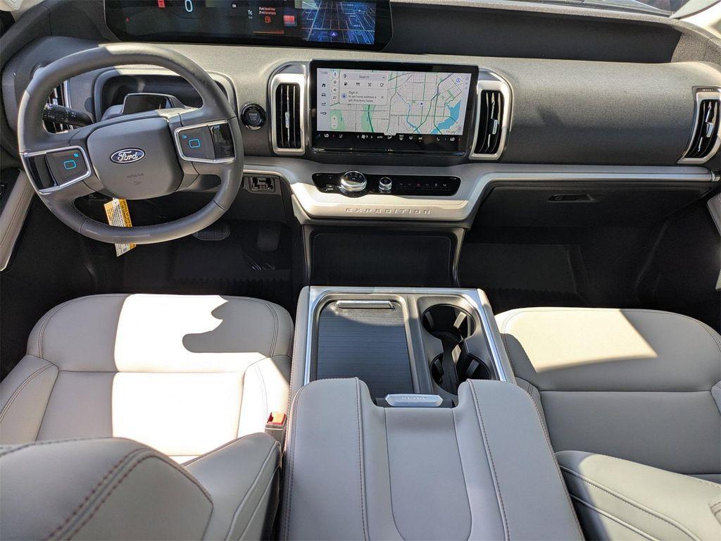 new 2025 Ford Expedition car, priced at $69,385