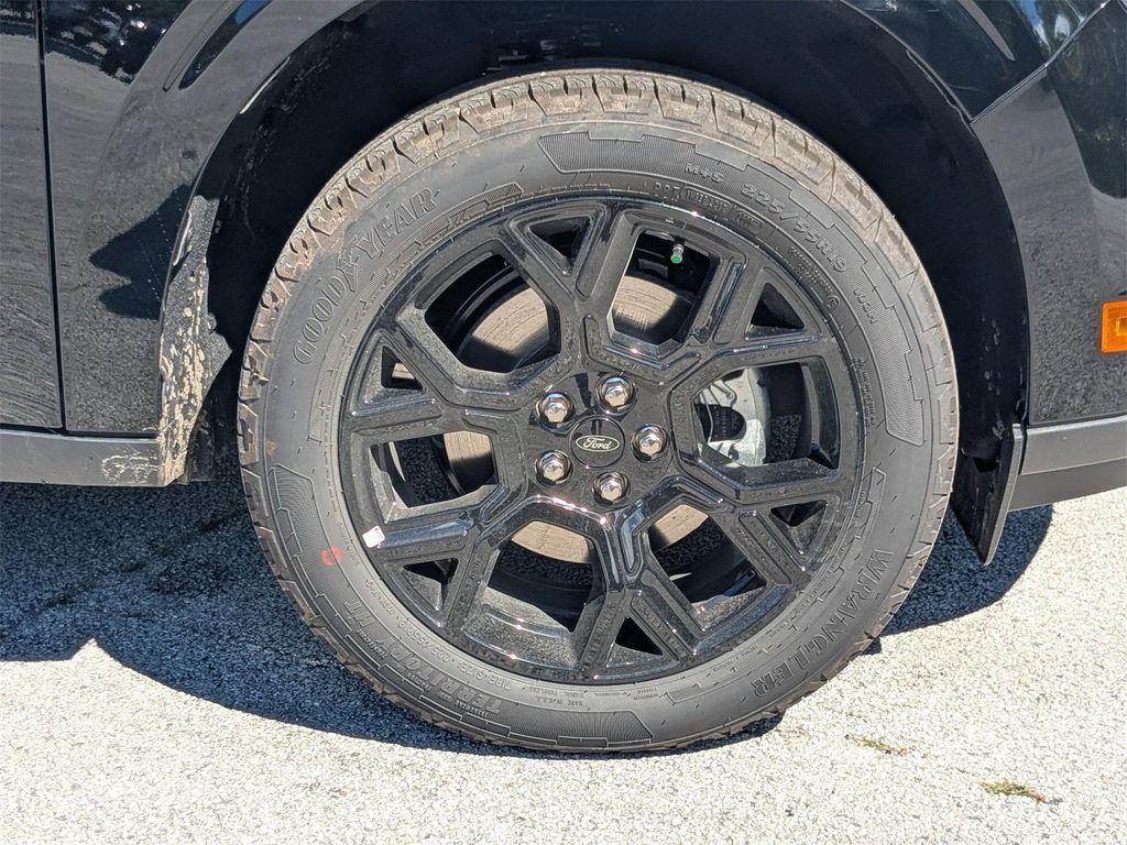 new 2025 Ford Maverick car, priced at $34,650