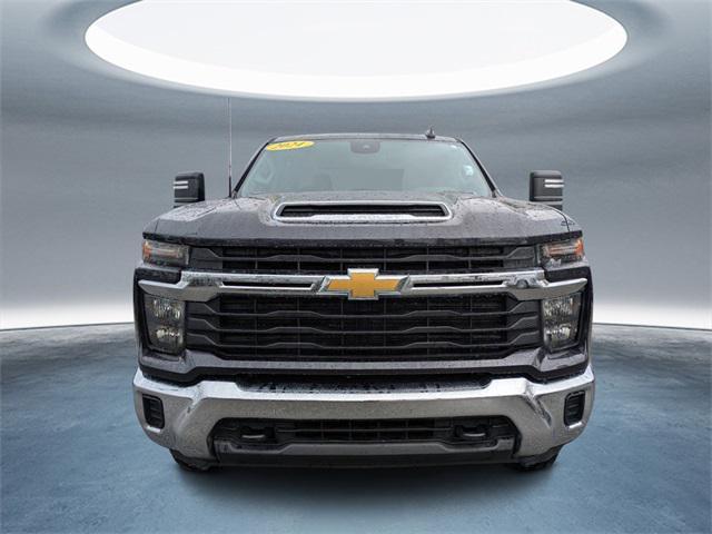 used 2024 Chevrolet Silverado 2500 car, priced at $51,184