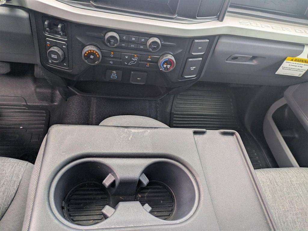 new 2024 Ford F-350 car, priced at $59,772