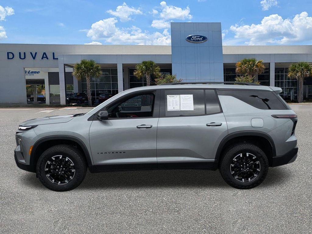 used 2024 Chevrolet Traverse car, priced at $44,000