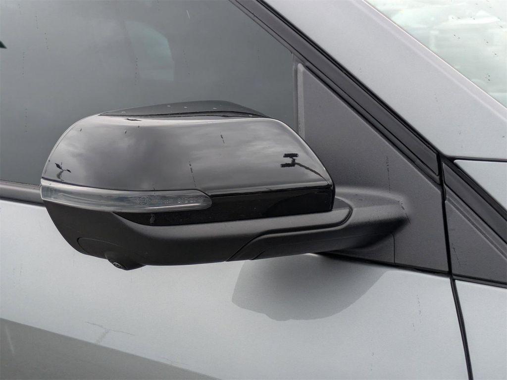 used 2024 Chevrolet Traverse car, priced at $44,000