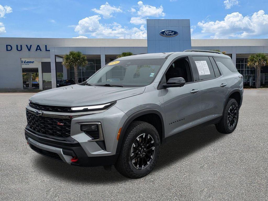 used 2024 Chevrolet Traverse car, priced at $44,000