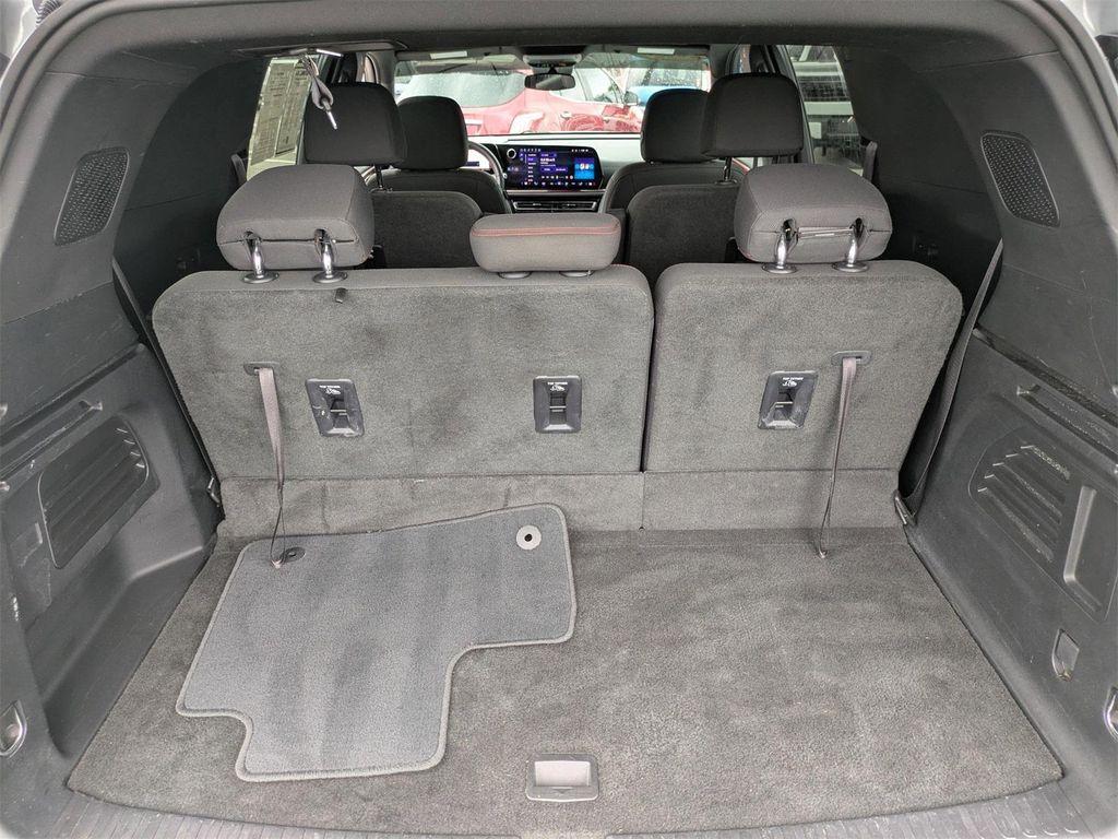 used 2024 Chevrolet Traverse car, priced at $44,000