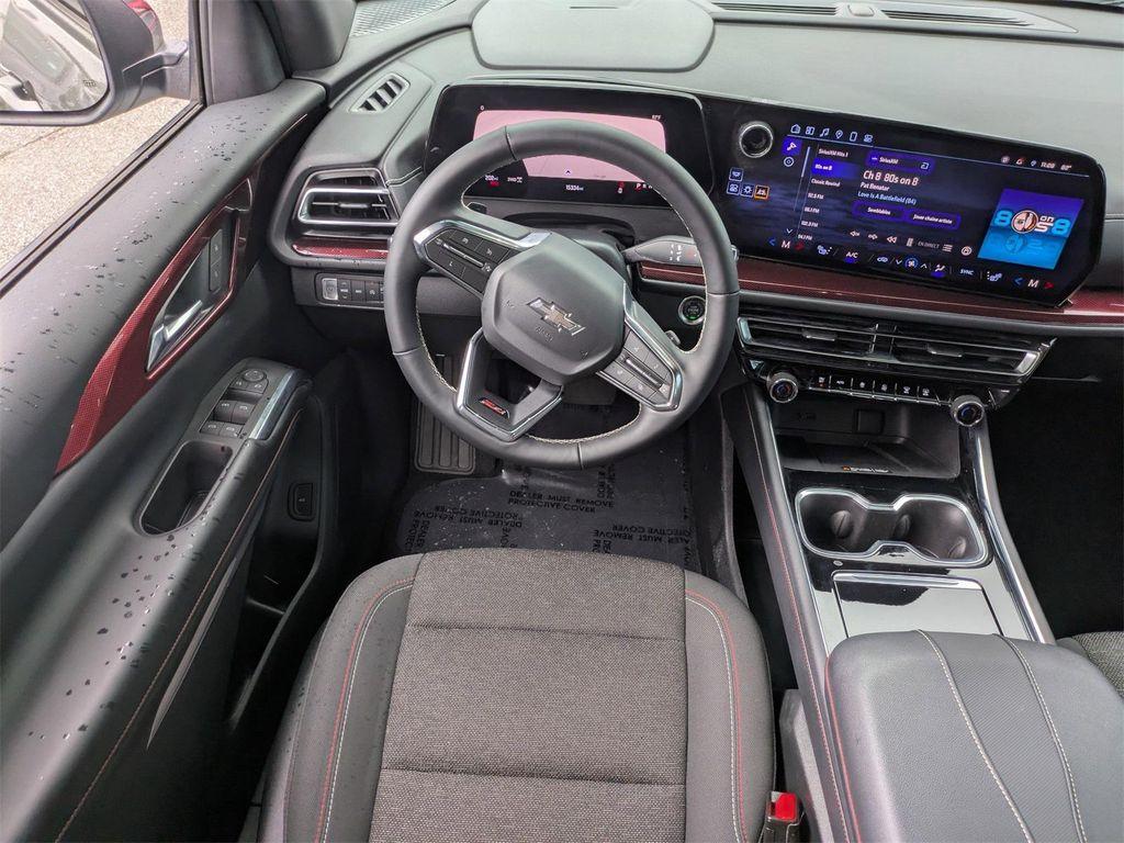 used 2024 Chevrolet Traverse car, priced at $44,000