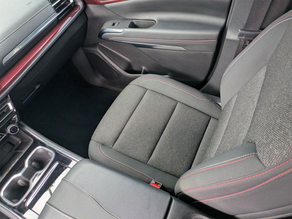 used 2024 Chevrolet Traverse car, priced at $44,000