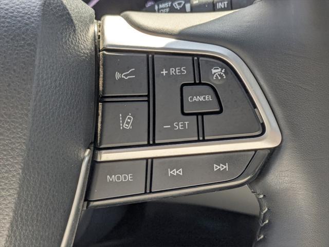 used 2023 Toyota Highlander car, priced at $37,500