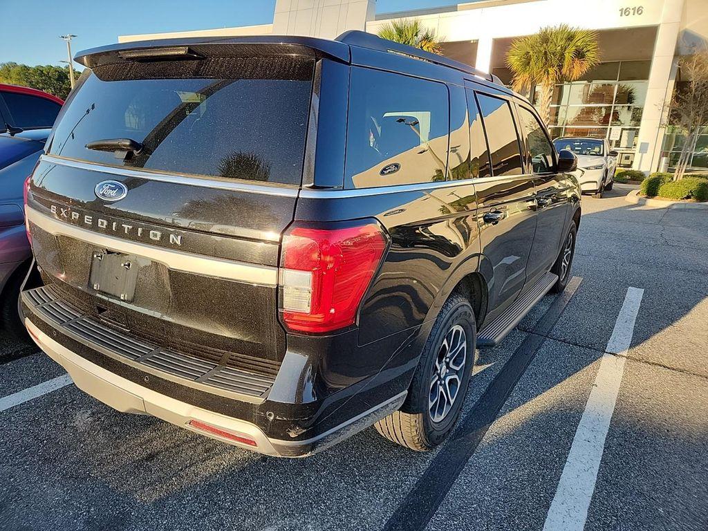 used 2024 Ford Expedition car, priced at $44,099