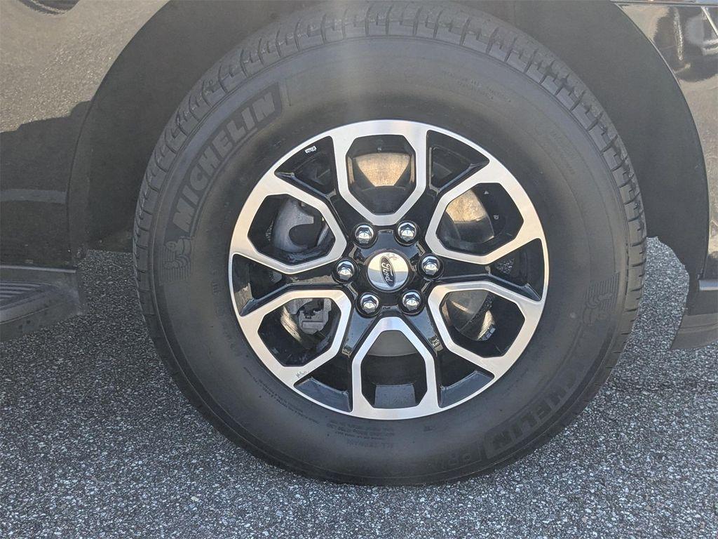 used 2024 Ford Expedition car, priced at $40,500