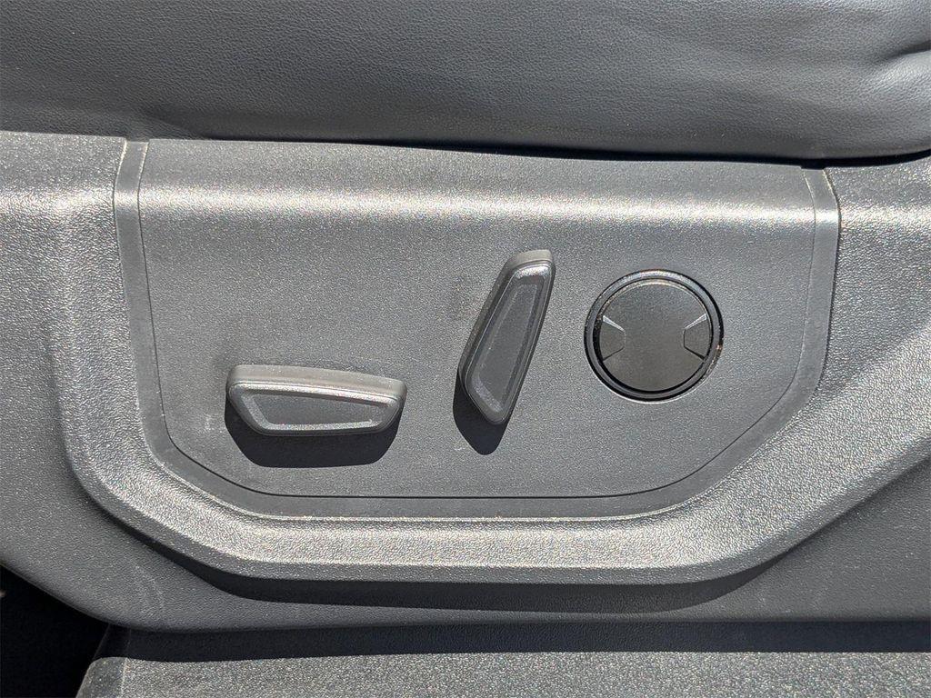 used 2024 Ford Expedition car, priced at $40,500