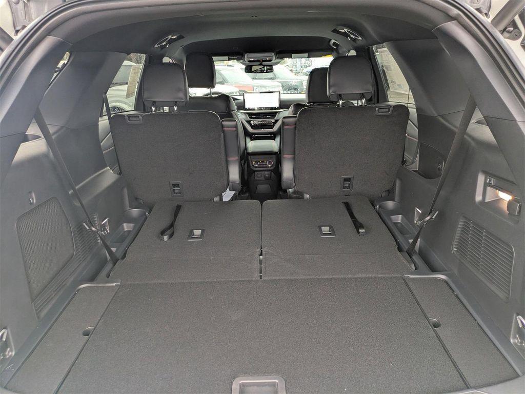 new 2025 Ford Explorer car, priced at $48,475