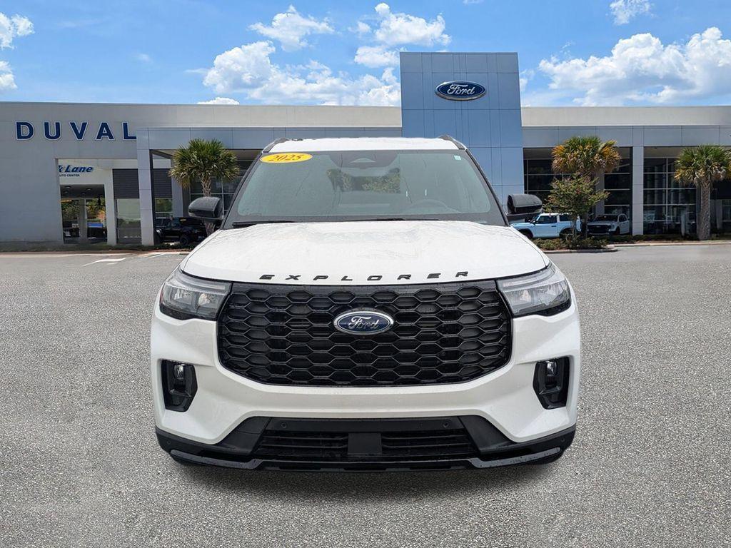 new 2025 Ford Explorer car, priced at $48,475