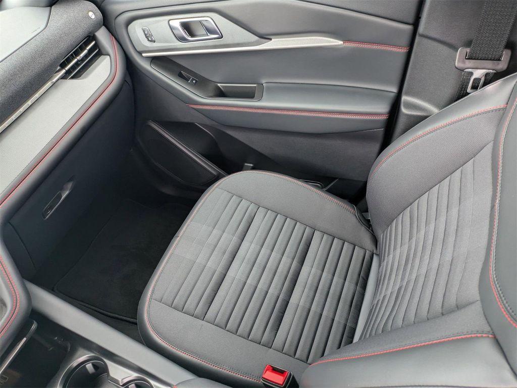 new 2025 Ford Explorer car, priced at $48,475