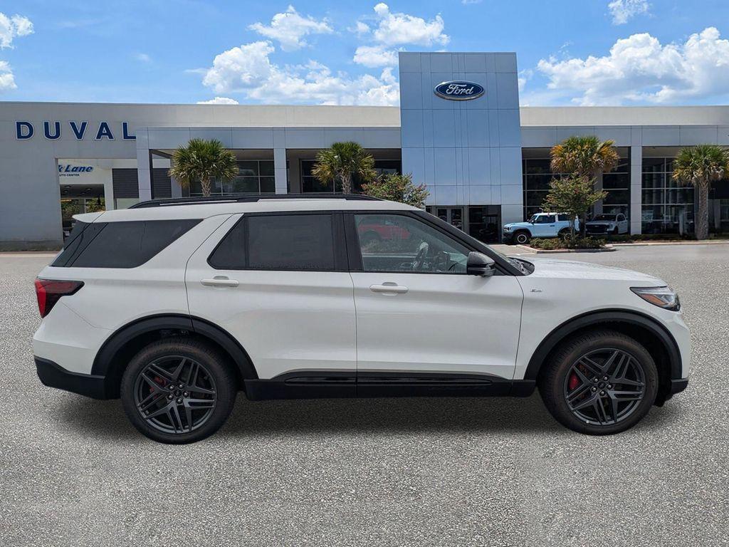 new 2025 Ford Explorer car, priced at $48,475