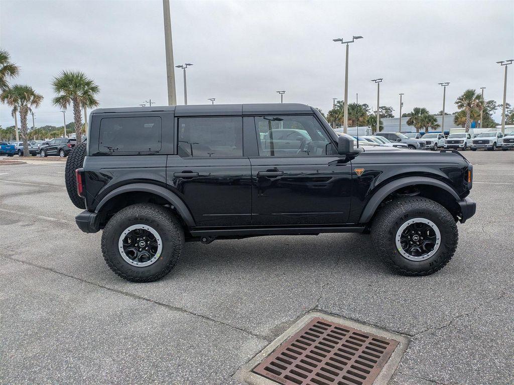 new 2025 Ford Bronco car, priced at $62,655
