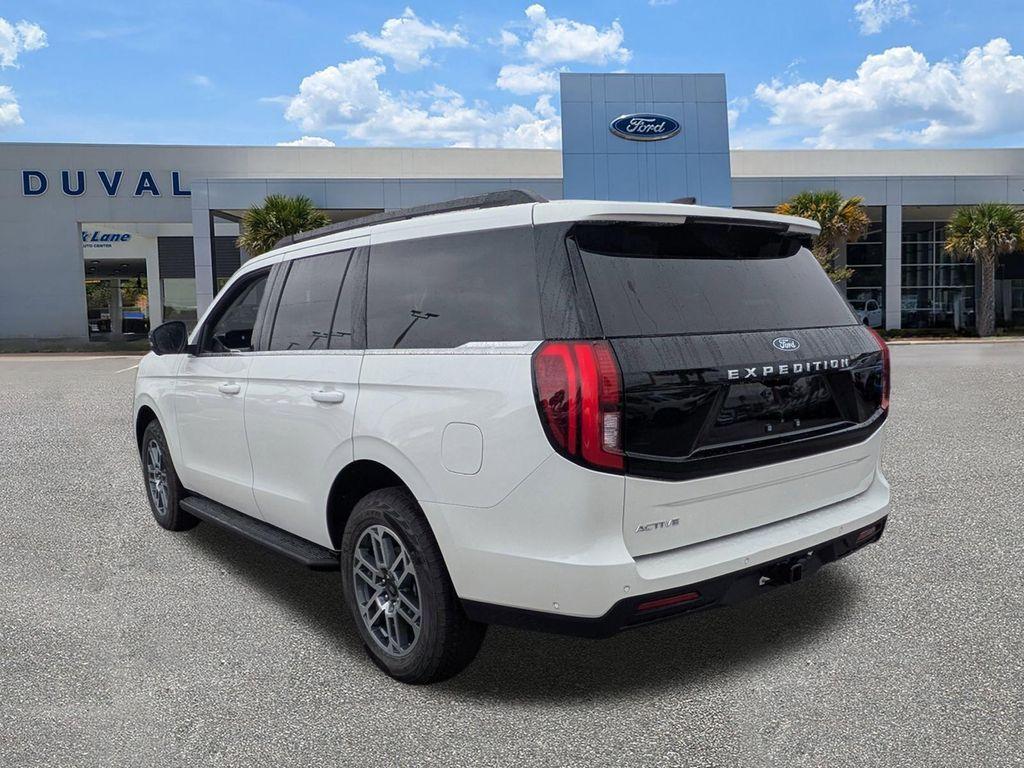 new 2025 Ford Expedition car, priced at $72,725
