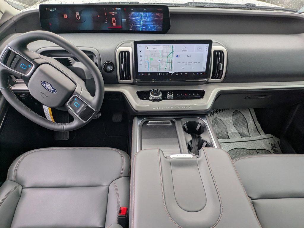 new 2025 Ford Expedition car, priced at $72,725