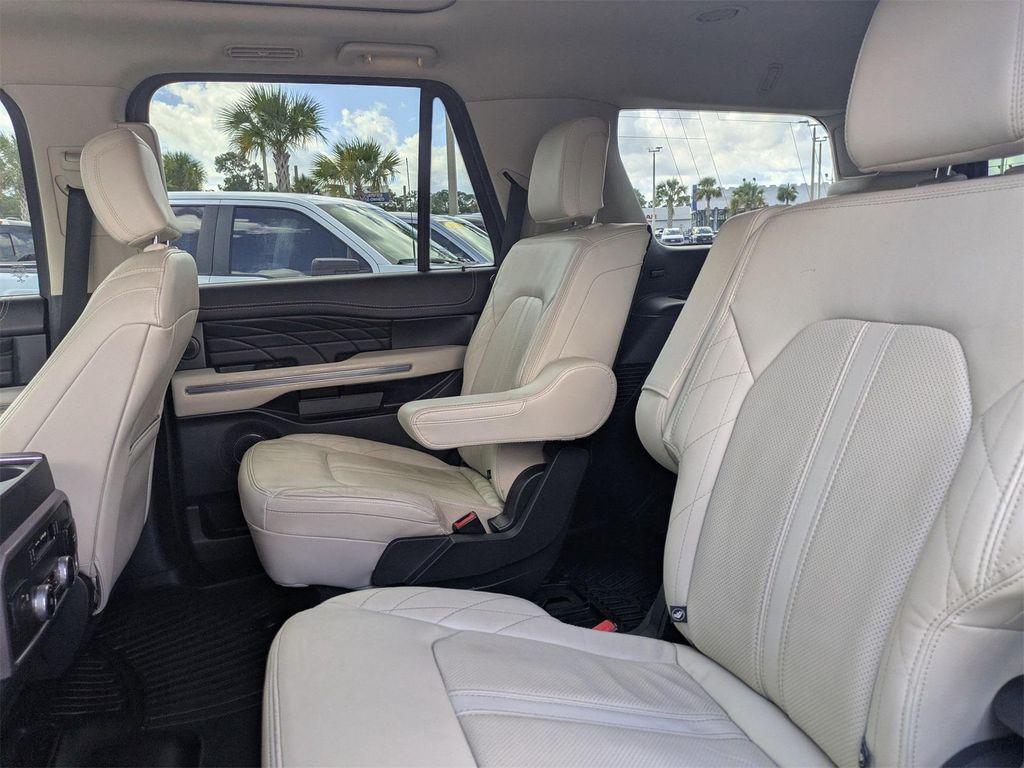 used 2021 Ford Expedition car, priced at $33,161