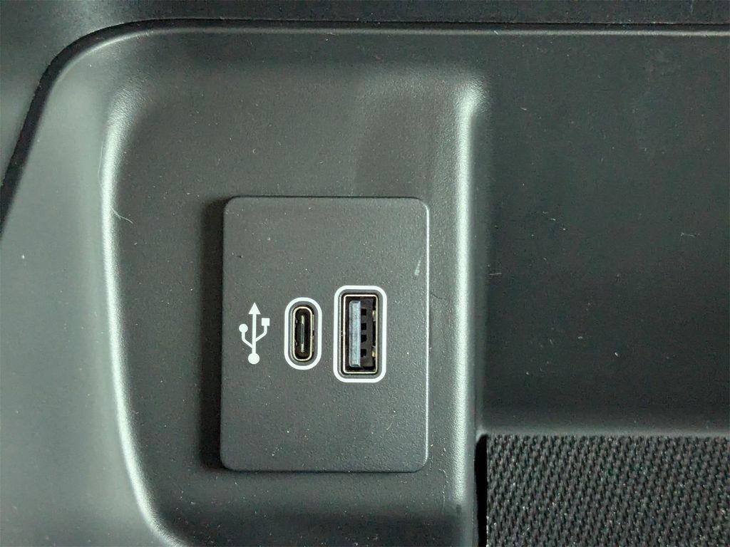 new 2025 Ford F-150 car, priced at $52,620