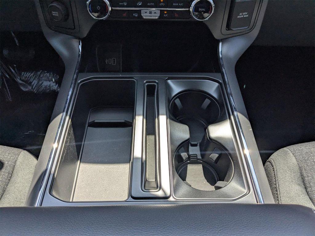 new 2025 Ford F-150 car, priced at $52,620