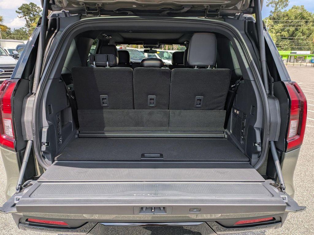 new 2025 Ford Expedition car, priced at $80,775