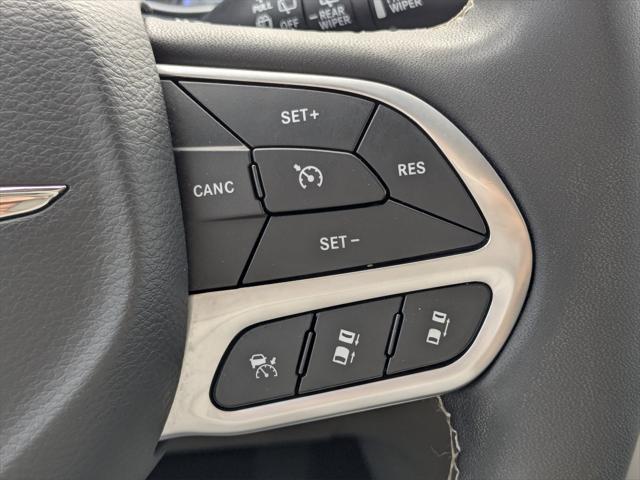 used 2023 Chrysler Pacifica car, priced at $22,000