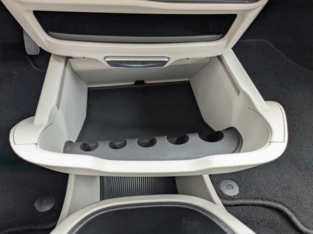 used 2023 Chrysler Pacifica car, priced at $22,000
