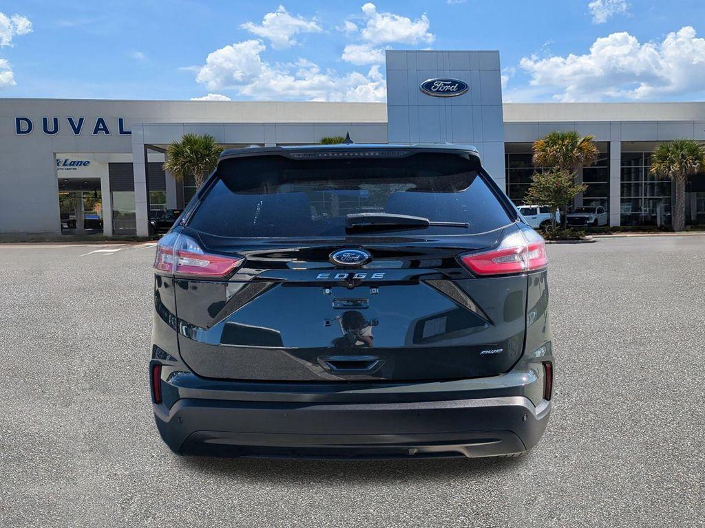 used 2022 Ford Edge car, priced at $22,000