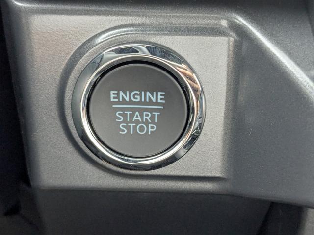 new 2025 Ford F-150 car, priced at $64,077