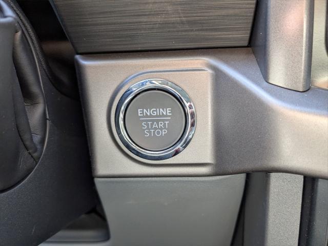 new 2025 Ford F-150 car, priced at $48,552